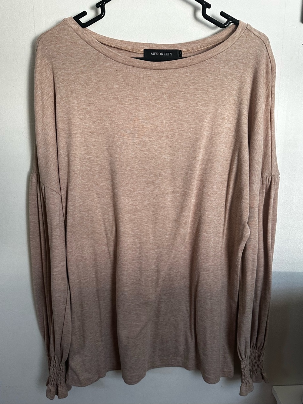 Women's Scoop Neck Long Sleeve shirt in Cream Beige LARGE